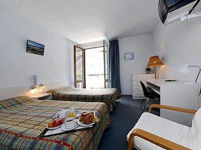 Les Chemins Francis - Modern Hotel Bagnols-les-Bains Ngoại thất bức ảnh